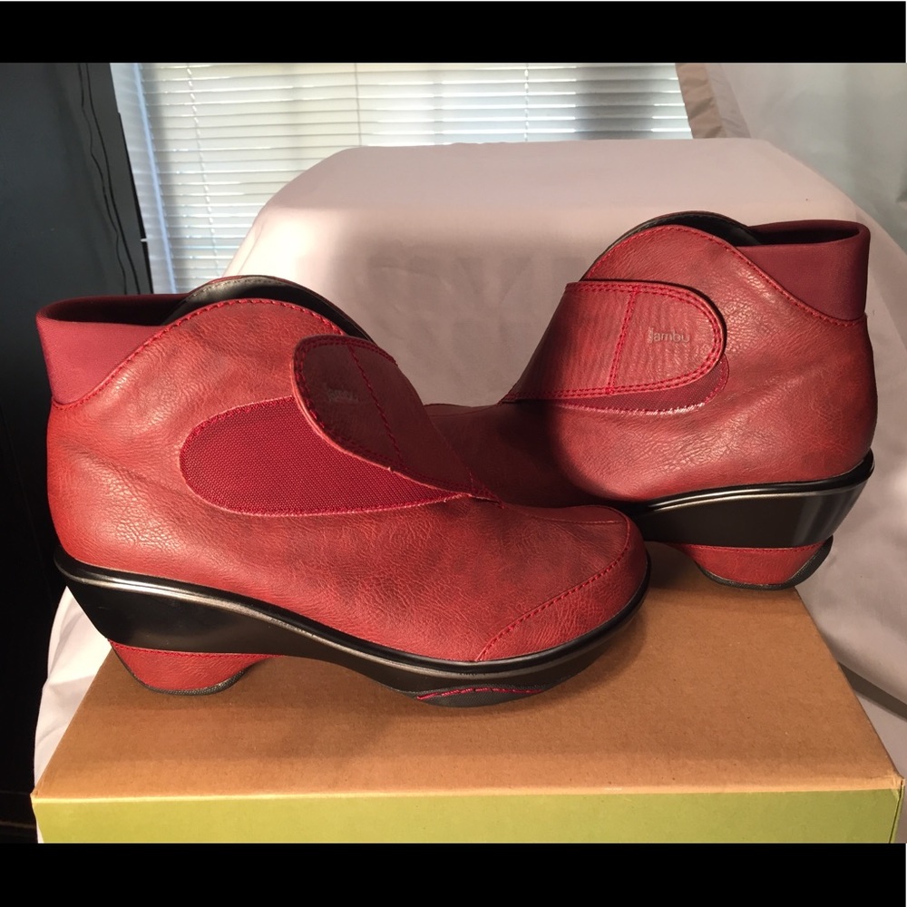 Jambu Red Wrap Boot